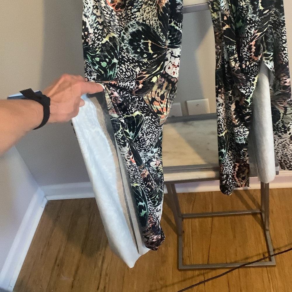 Sleeveless Patterned Jumpsuit - image 4